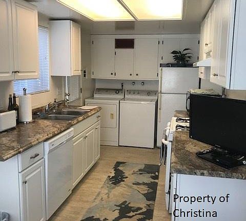 5th image of 1624 S Juniper St APT C