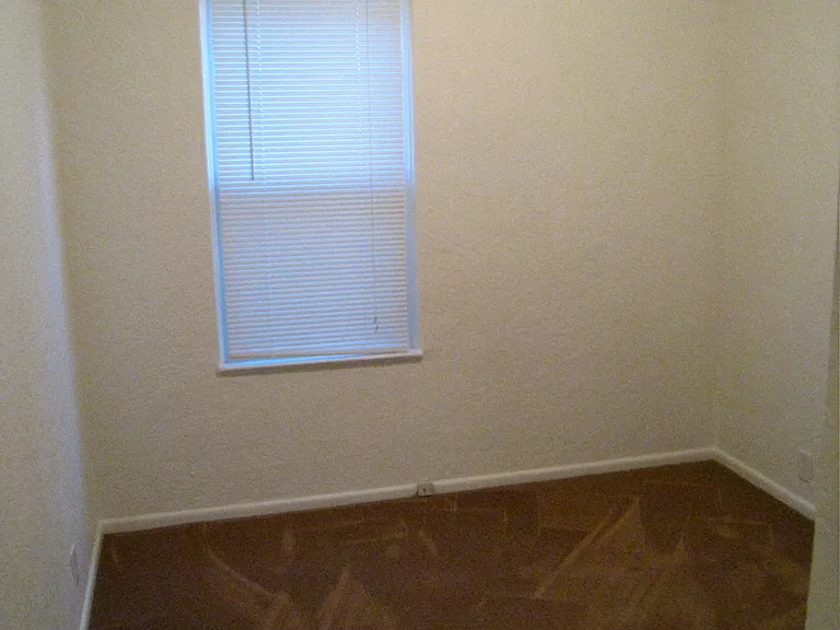 8208 N Edison St #2 — Photo 4
