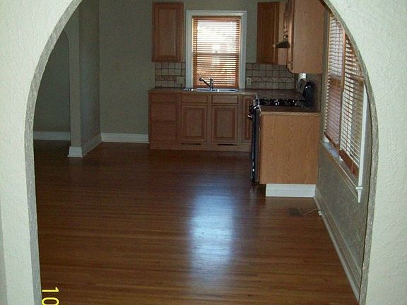 Dining Room & Kitchen