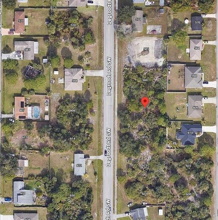 1st image of 607 De Groodt Rd SW