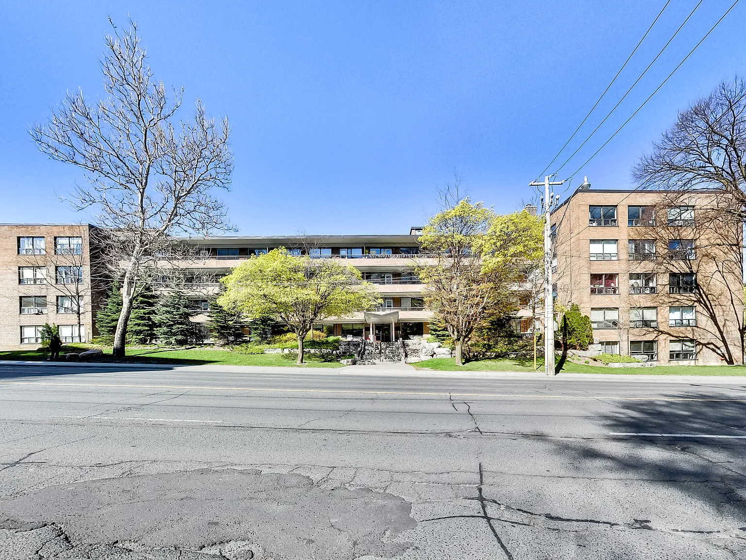 Ridge Hill Manor — Photo 4