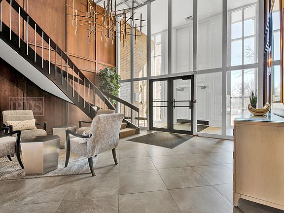 3rd image of 1 Oak Brook Club Dr APT A109