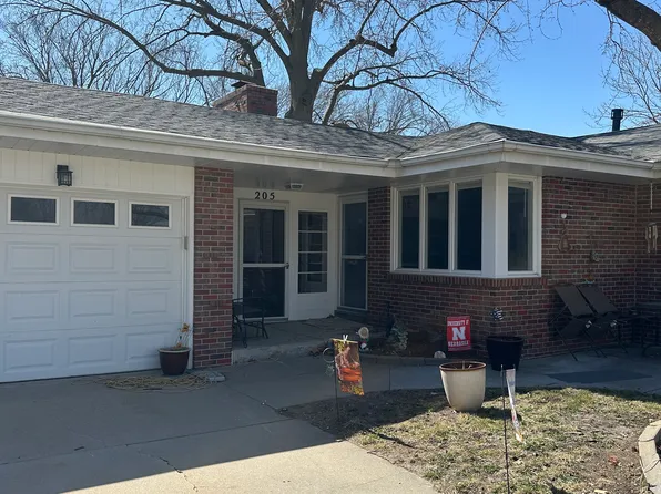 205 Lakewood Dr #205, Lincoln, NE 68510