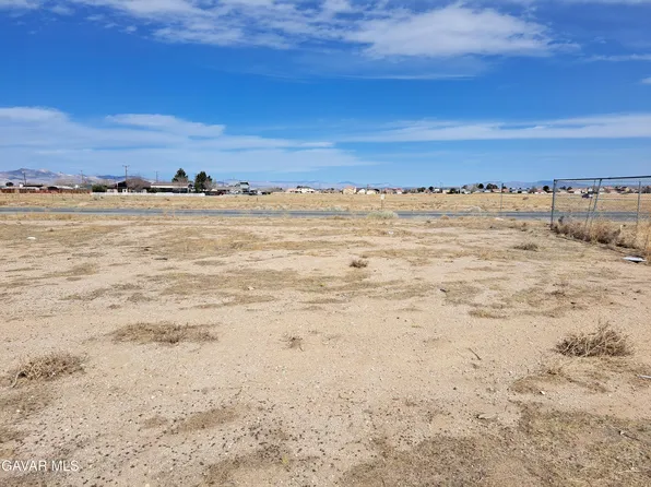 S Loop Blvd, California City, CA 93505