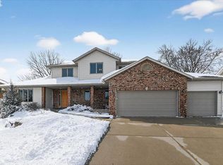 6620 Meredith Way, Mcfarland, WI 53558