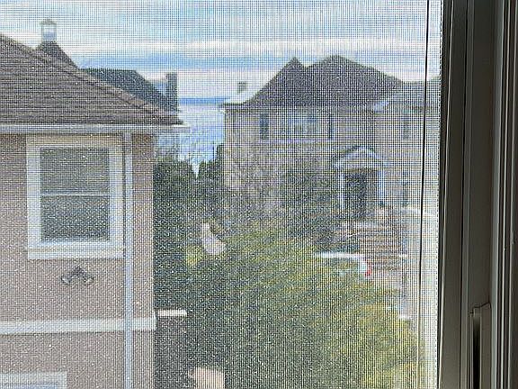 3rd image of 70 Indale Ave