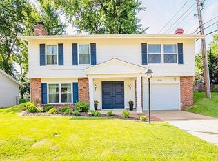 12124 Wesmeade Dr, Maryland Heights, MO