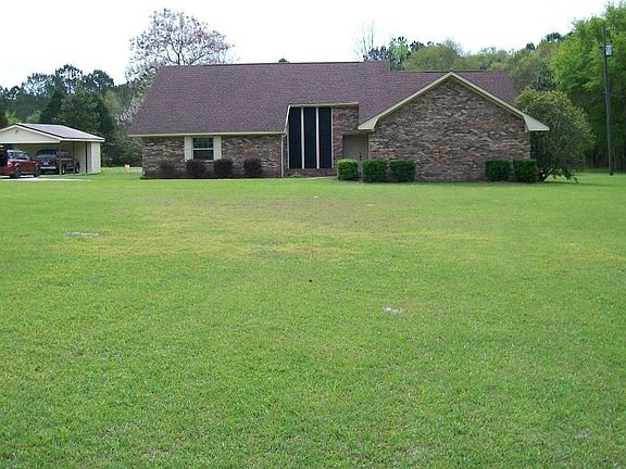 3rd image of 1241 Sanders Ave