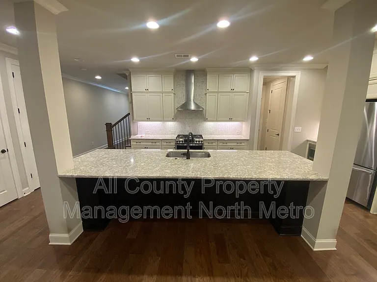 11929 Ashcroft Bnd — Photo 4