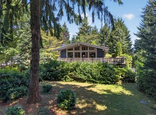 6214 Whitaker Rd, Comox Valley, BC V9J 1Y6