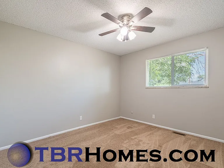 14435 Olmsted Dr — Photo 11