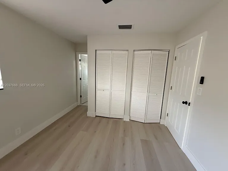 1700 SW 69th Ter — Photo 13
