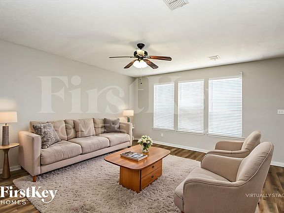3rd image of 4817 Palm Ridge Dr