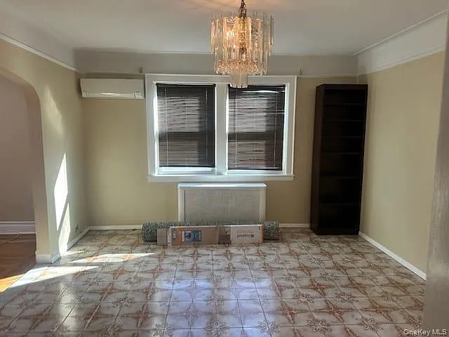 3 bed, 1.0 bath, 1477 sqft, $3,500 — Photo 2
