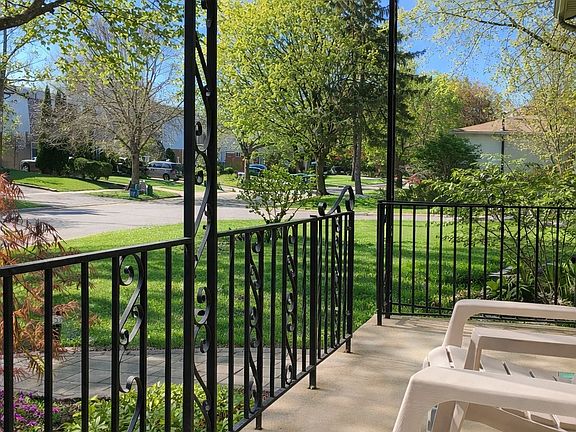 2nd image of 489 Crestwood Dr