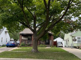 639 E Madison Ave, Pontiac, MI 48340