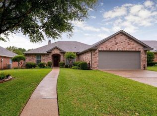 2407 Cambridge, Lorena, TX 76655