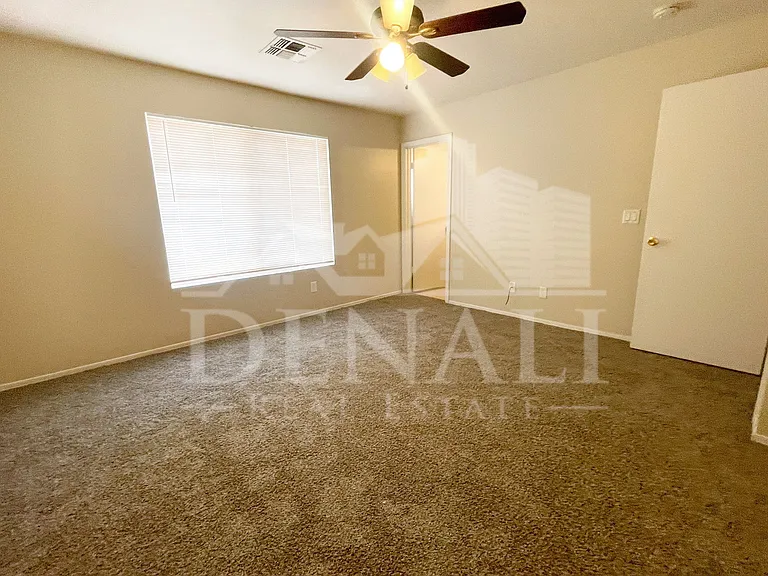 8930 W Catalina Dr — Photo 14
