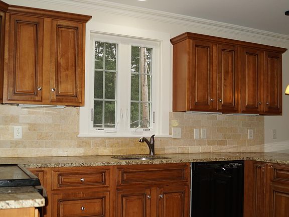 2nd image of 1472 High St #1