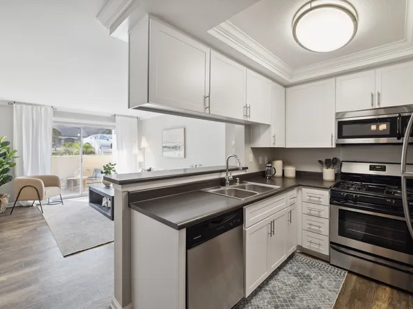 Shadow Ridge Apartment Homes