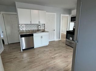 5 Winthrop St APT 1, Worcester, MA 01604