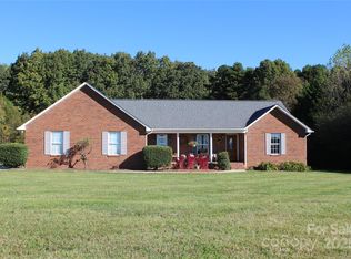 4470 W Bandys Cross Rd, Claremont, NC 28610