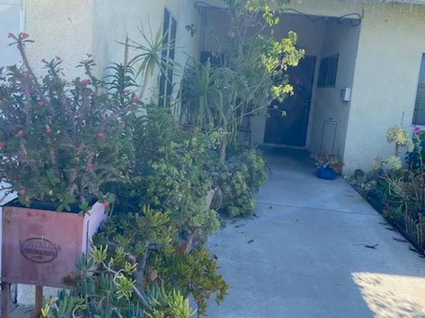 725 Jackman Ave, Sylmar, CA 91342