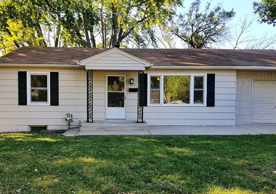1st image of 812 NW Zaun Ave