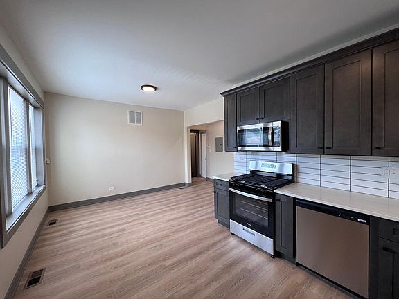 3rd image of 9635 S Forest Ave APT 3