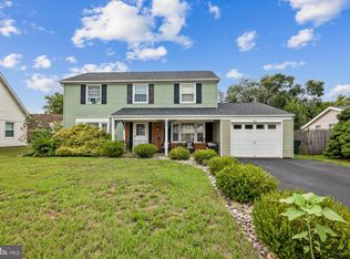 40 Berkshire Ln, Willingboro, NJ 08046