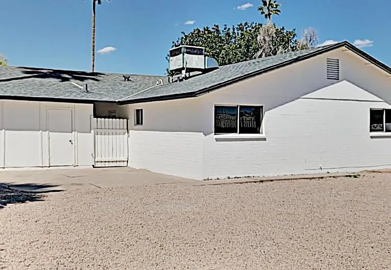 1867 E Alameda Dr — Photo 2