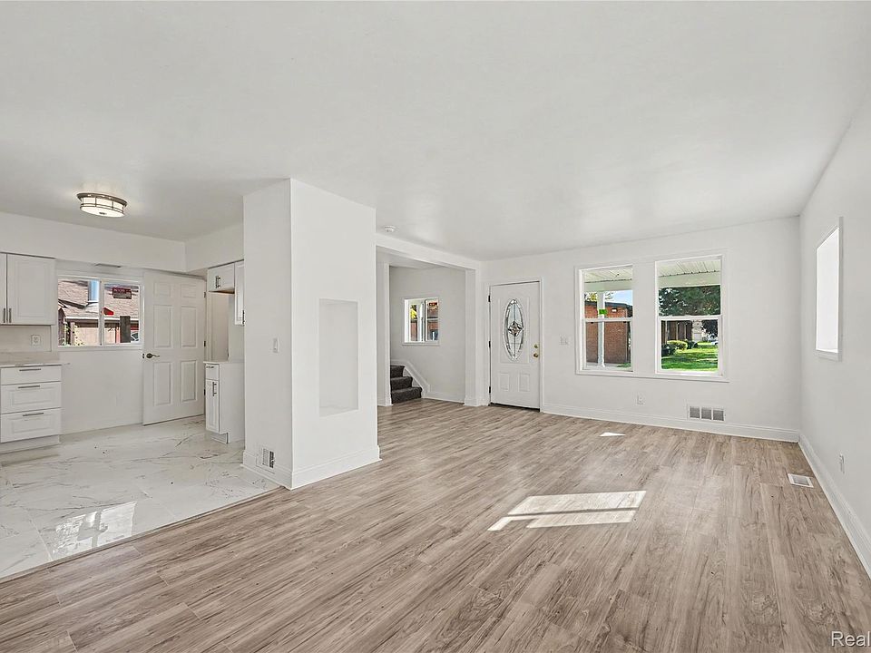 8603 Essex Ave, photo 5