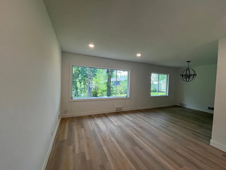4301 Pleasant St SE — Photo 10