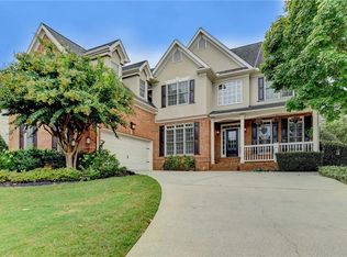 2817 Country House Ln, Buford, GA 30519