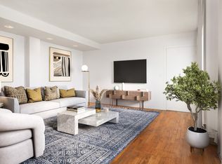 169 W 22nd St, New York, NY 10011