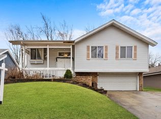 1620 Edison Cir, Hanover Park, IL 60133