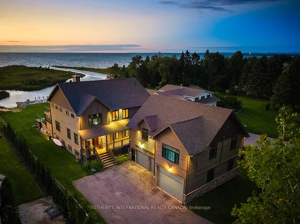 156 Bartlett Blvd, Collingwood, ON L9Y 5C9