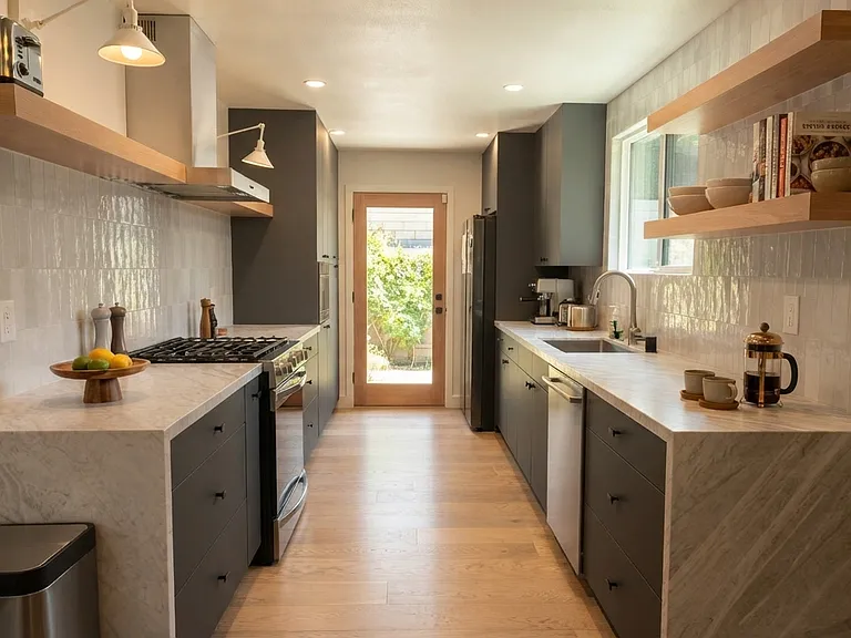 5418 Sanchez Dr — Photo 3