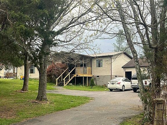 2nd image of 1411 Cunningham Rd W