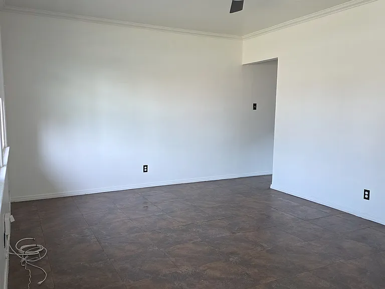 4326 Cypress Ave — Photo 4