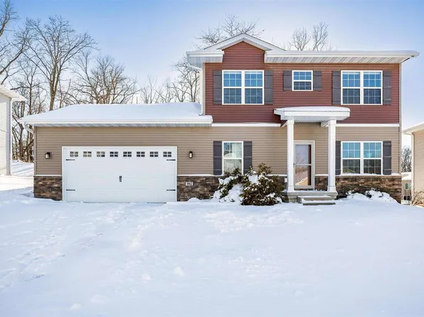 1062 Manitou Trl, Iowa City, IA 52245