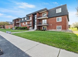 17004 Novak Dr APT 203, Hazel Crest, IL