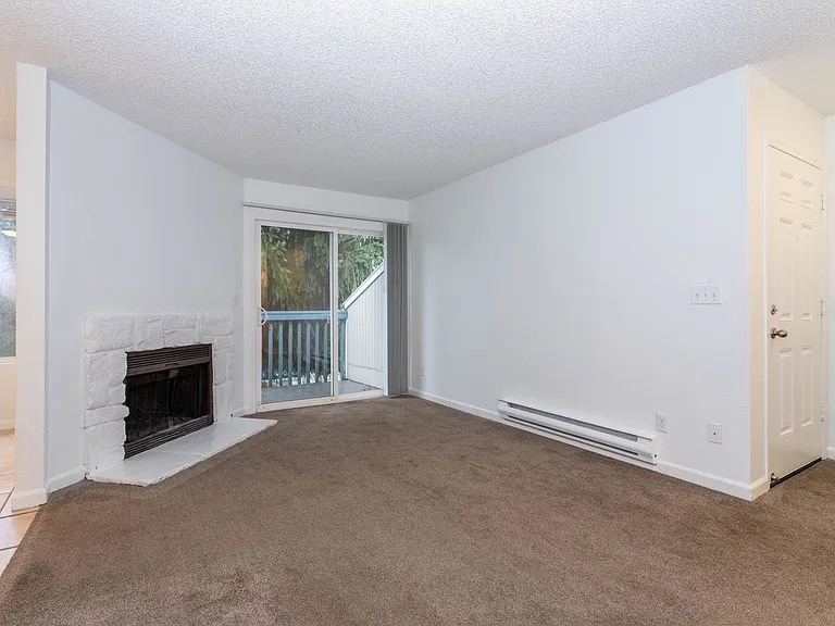 3721 S 152nd St — Photo 12