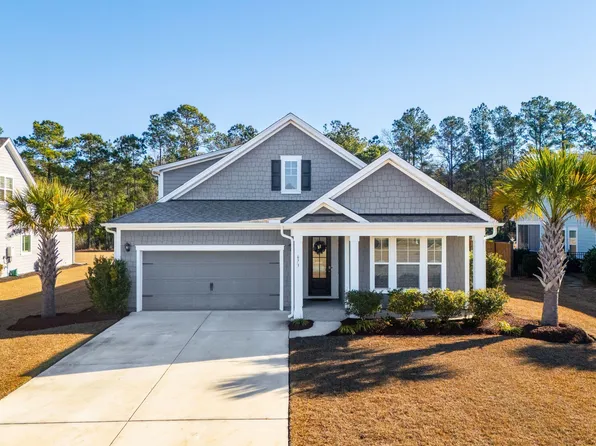 673 Pontoon Rd, Huger, SC 29450