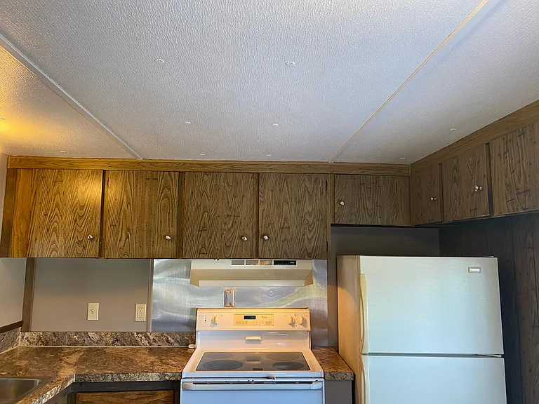 2200 NE Holmes Rd #21 — Photo 6
