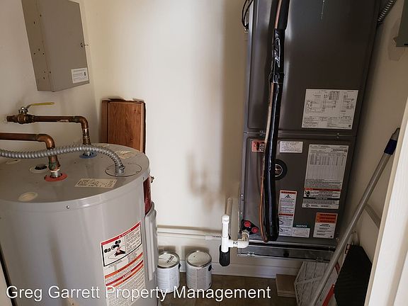 2nd image of 504 Mary Robert Ln