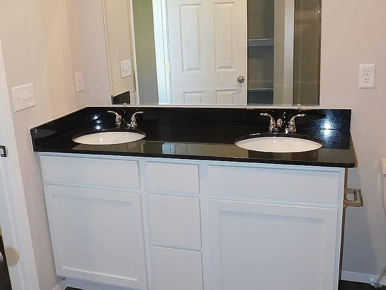 3 bed, 1426 sqft, $1,750 — Photo 4