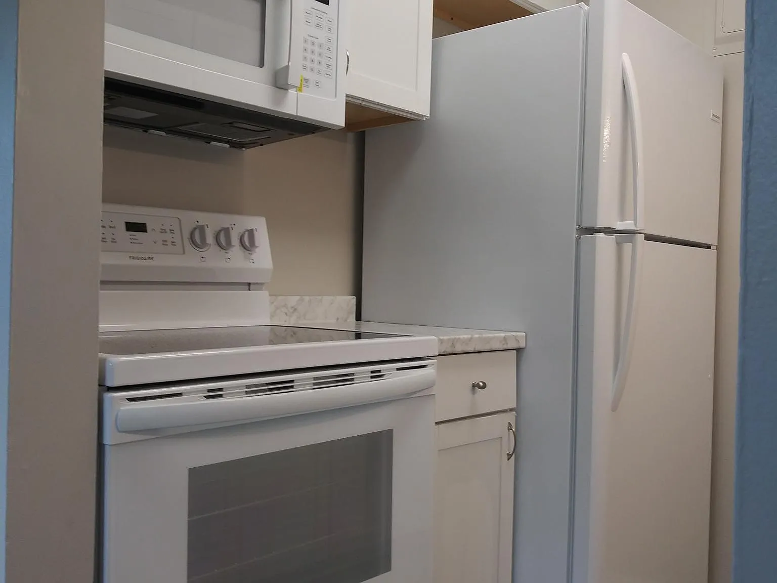 2 bed, 765 sqft, $1,000 — Photo 2