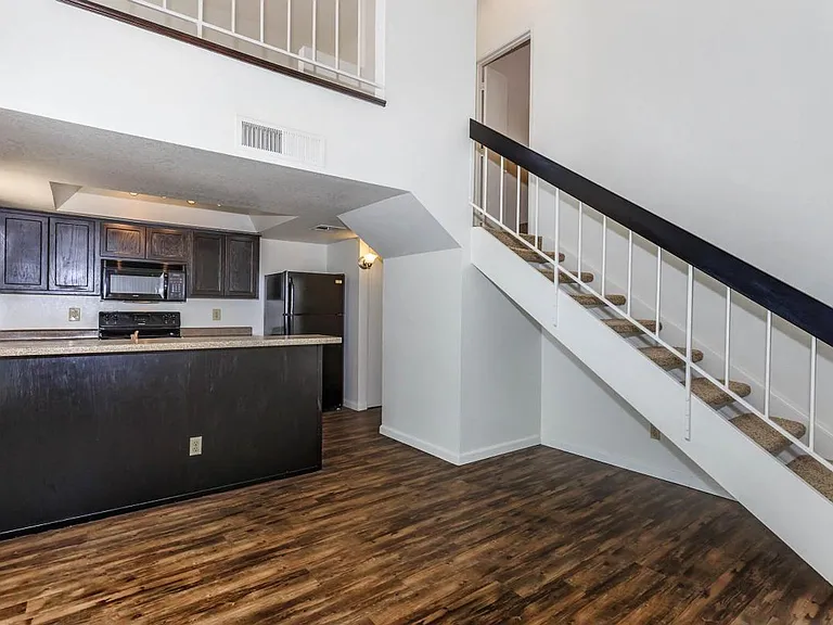 Rio Cancion Apartments — Photo 112
