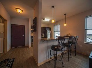 506 W Main St APT 401, Madison, WI 53703